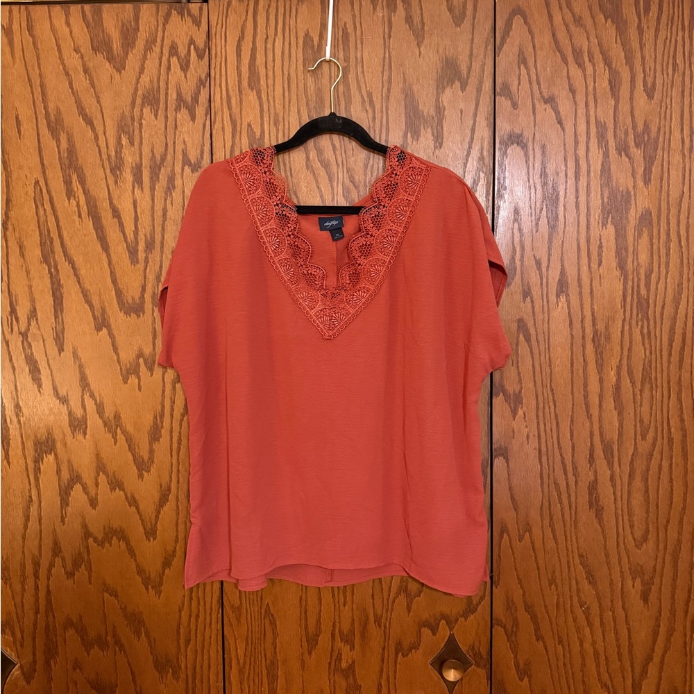 Daytrip XL Rust Lace V Neck Blouse Short Sleeve